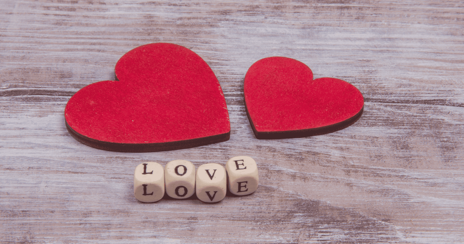 You are currently viewing 10 Romance Novels We Couldn’t Put Down in 2025